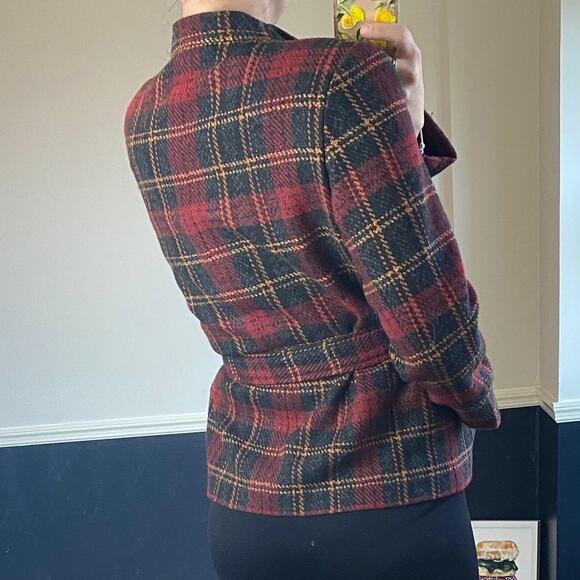 Evan-Picone Red plaid belted jacket size Petite Large - Picture 3 of 8